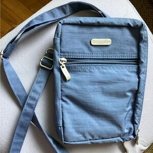 Baggallini  Wallet style Crossbody Bag